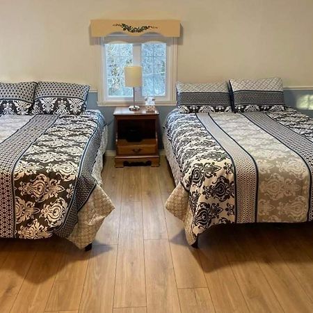 Gite MacDale B&B Paspebiac Esterno foto