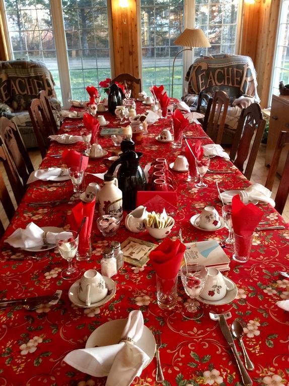 Gite MacDale B&B Paspebiac Esterno foto