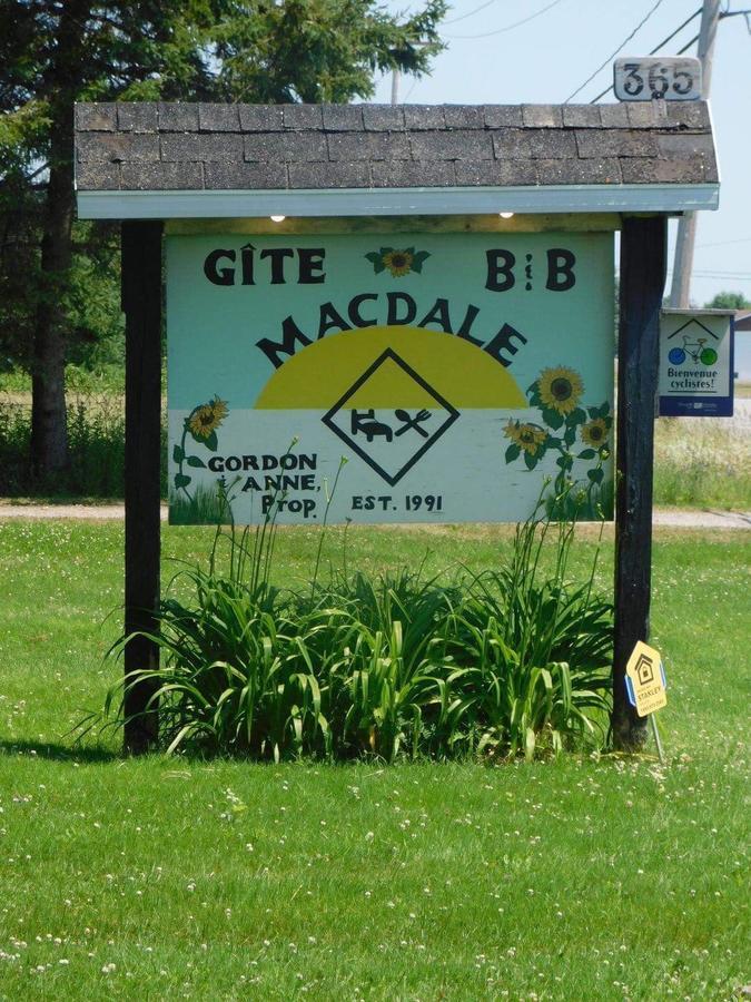 Gite MacDale B&B Paspebiac Esterno foto