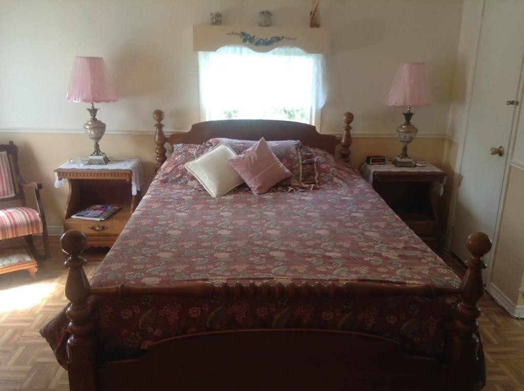 Gite MacDale B&B Paspebiac Esterno foto