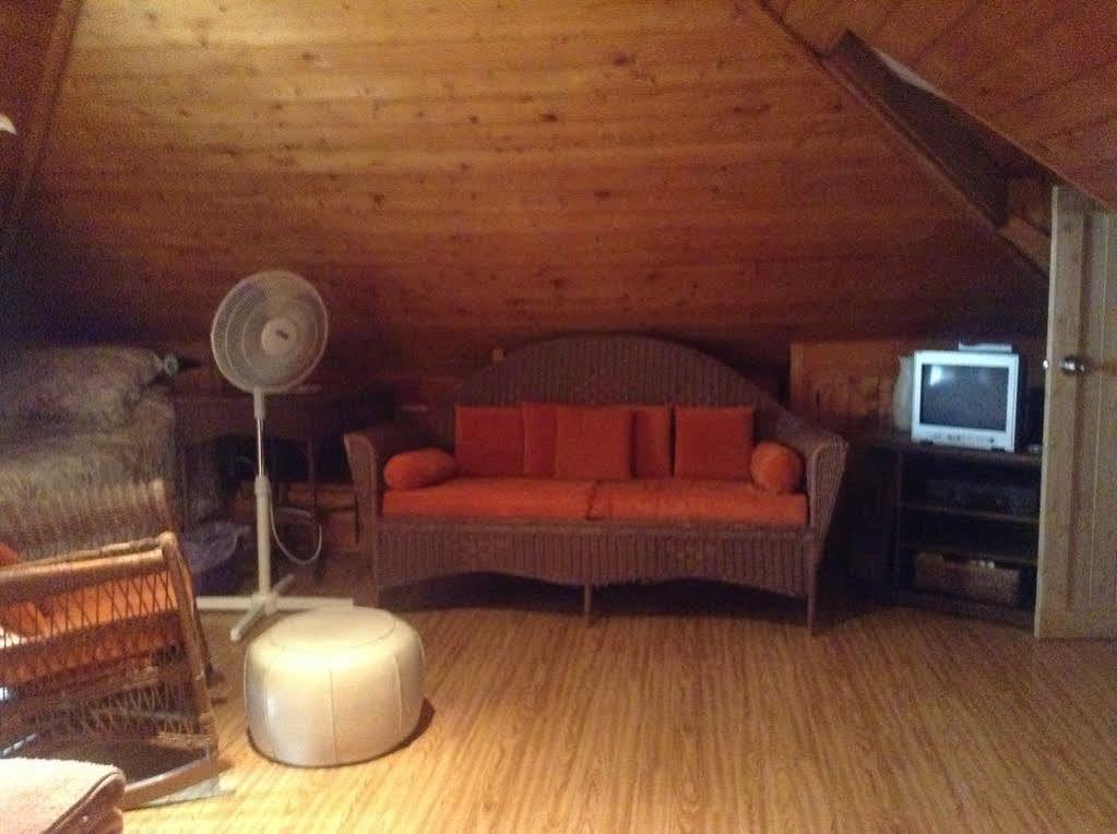 Gite MacDale B&B Paspebiac Esterno foto