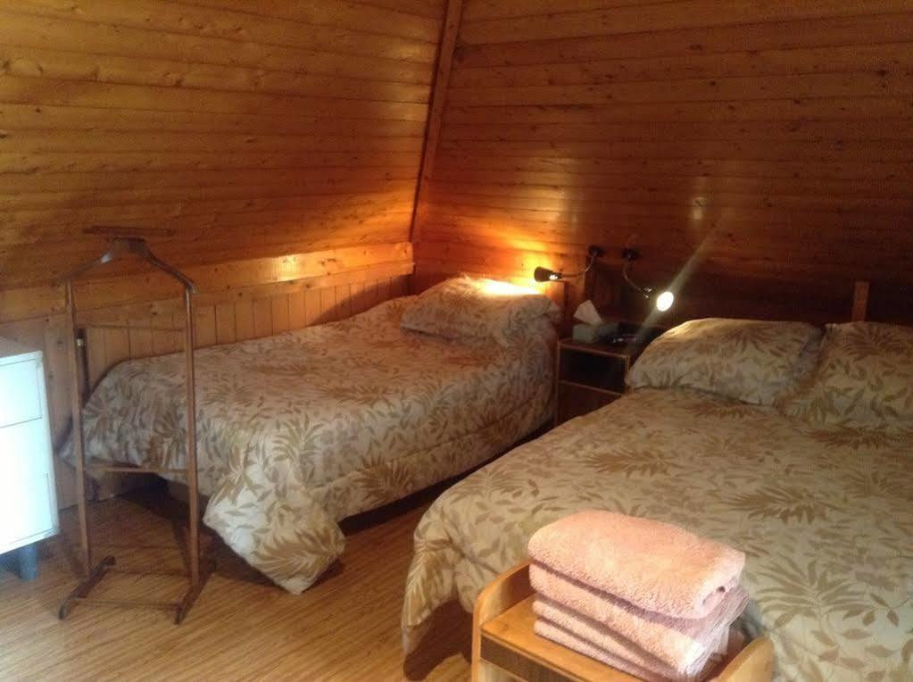 Gite MacDale B&B Paspebiac Esterno foto